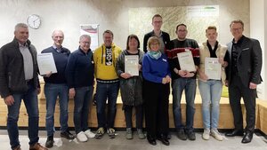 Bild vergr&ouml;&szlig;ern: Erfolgreiche Teilnehmer der letzten Wettbewerbsrunde im Jahr 2023